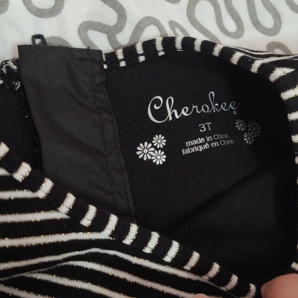 Cherokee dress - Picture 5 of 9